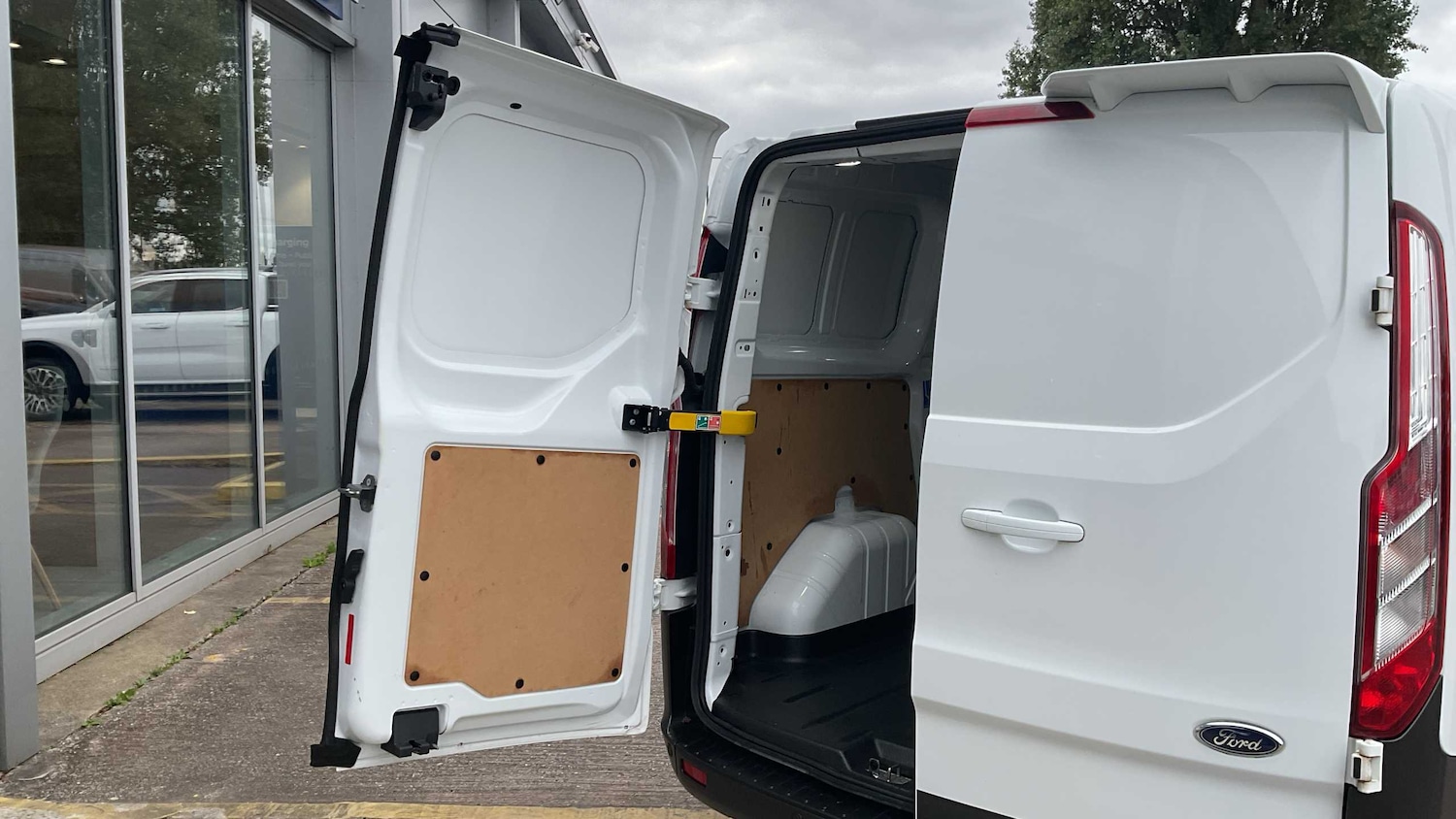 Used Ford Transit Custom 2022 for sale - 76113344: Photo 30