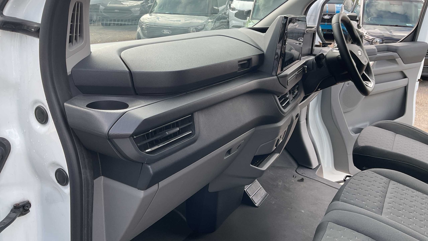 Used Ford Transit Custom 2025 for sale - 77093388: Photo 31