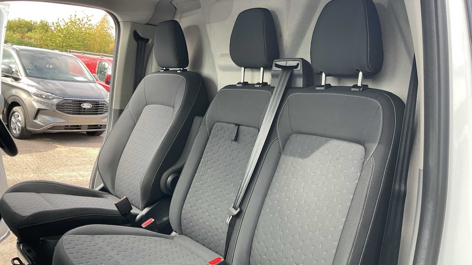 Used Ford Transit Custom 2025 for sale - 77093388: Photo 33