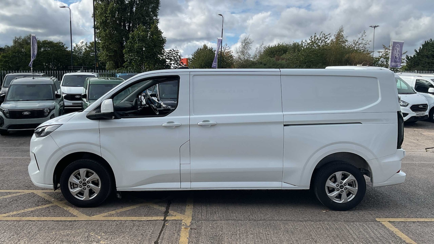 Used Ford Transit Custom 2025 for sale - 77093388: Photo 6