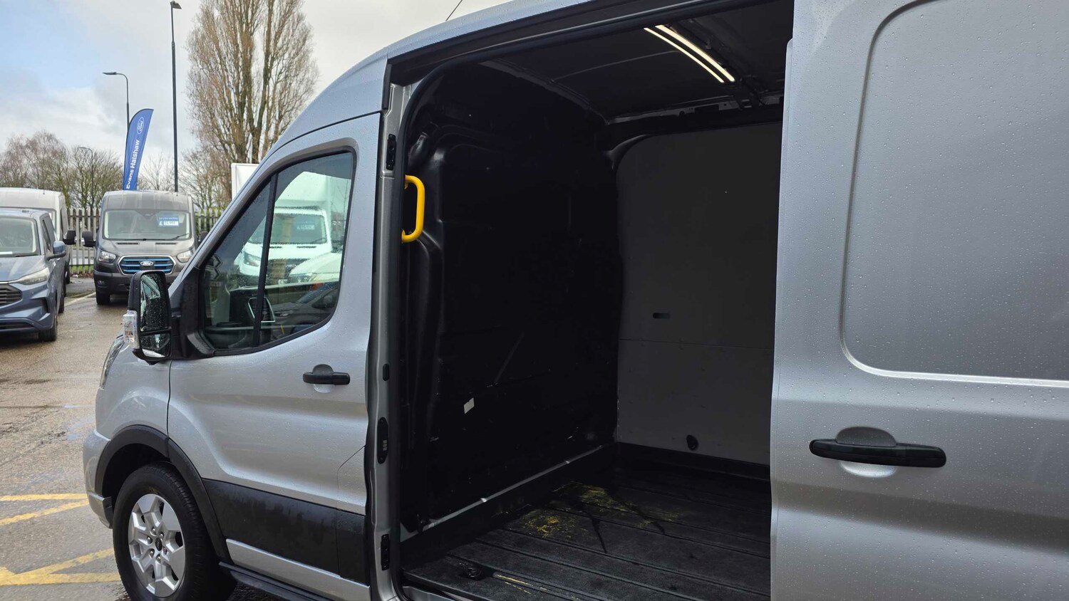 Used Ford Transit 2024 for sale - 77429012: Photo 17