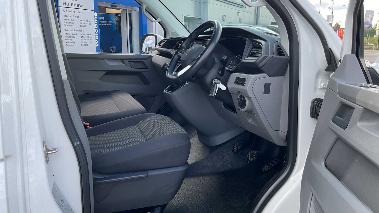 Used Volkswagen Transporter 2023 for sale - 75661346: Photo 11