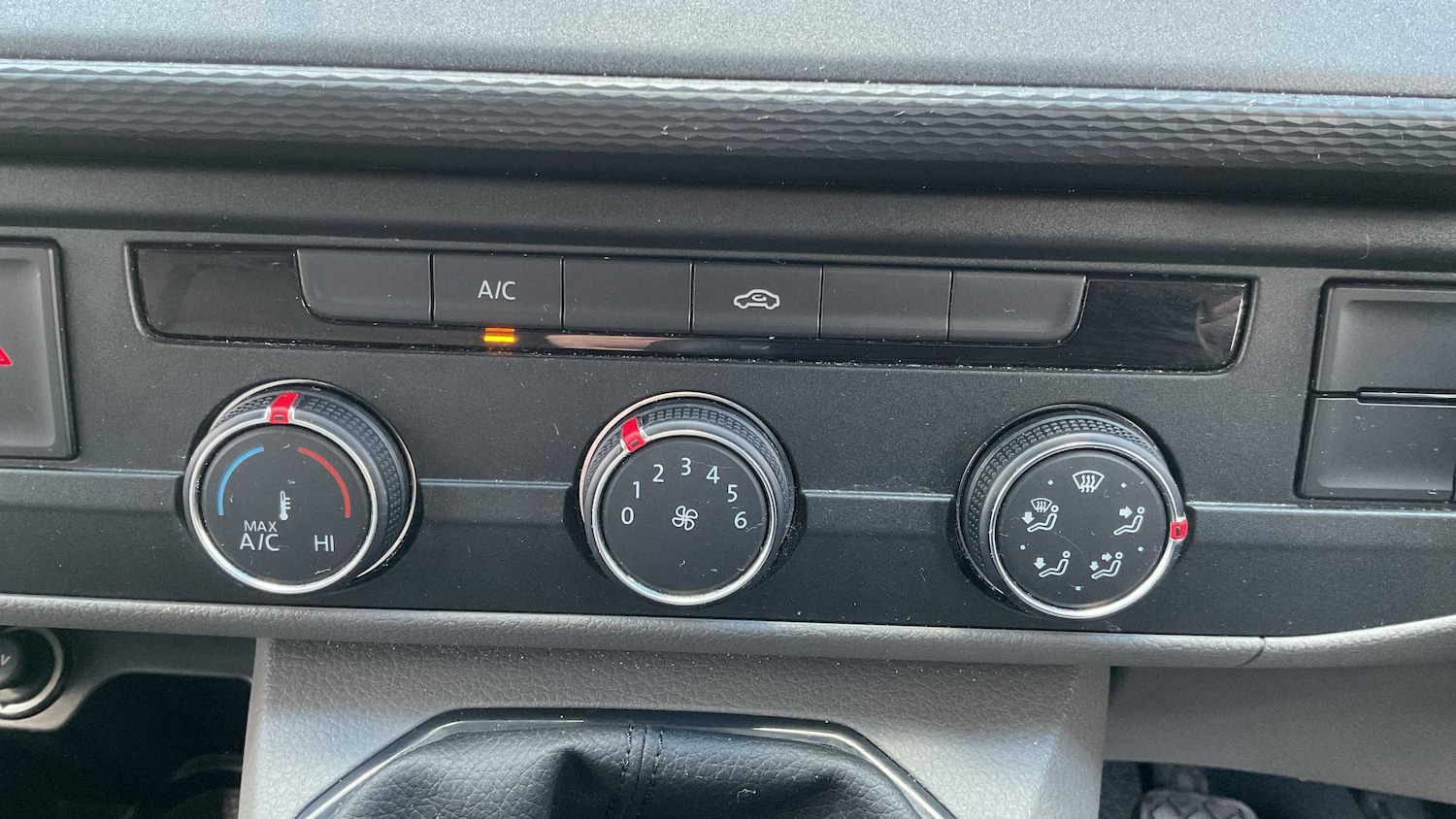 Used Volkswagen Transporter 2023 for sale - 75661346: Photo 18