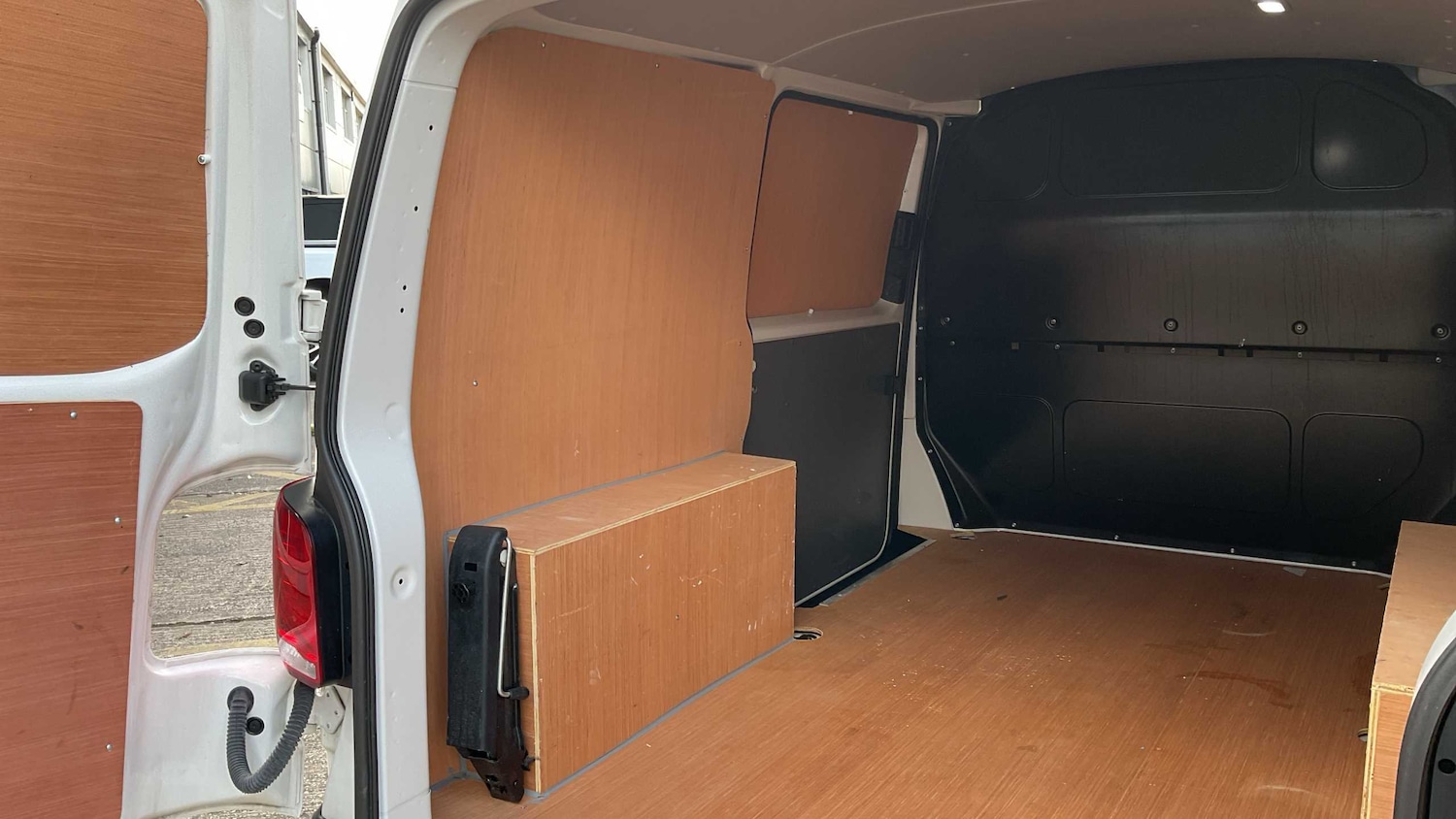 Used Volkswagen Transporter 2023 for sale - 75661346: Photo 32