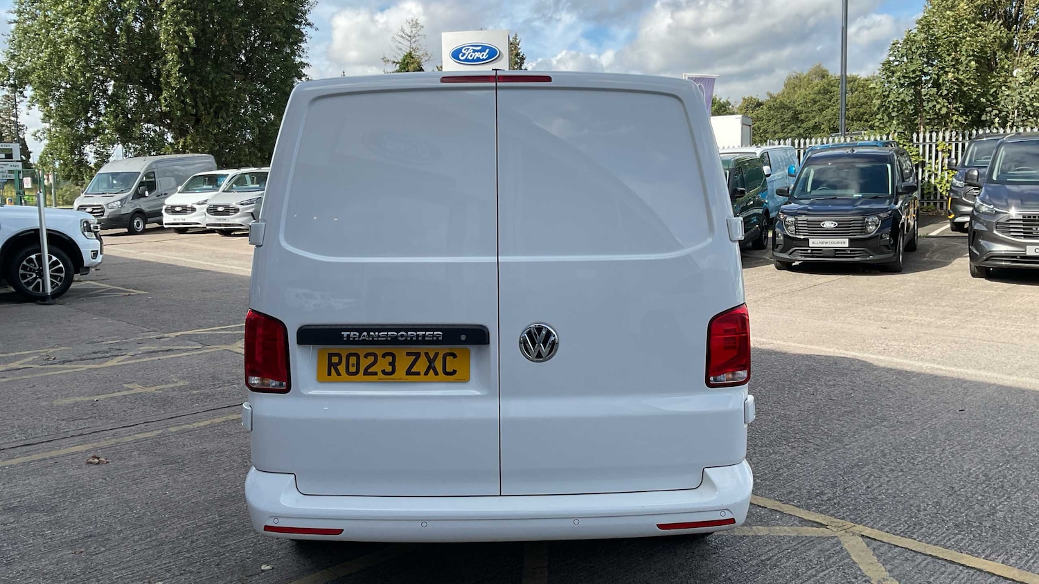 Used Volkswagen Transporter 2023 for sale - 75661346: Photo 4