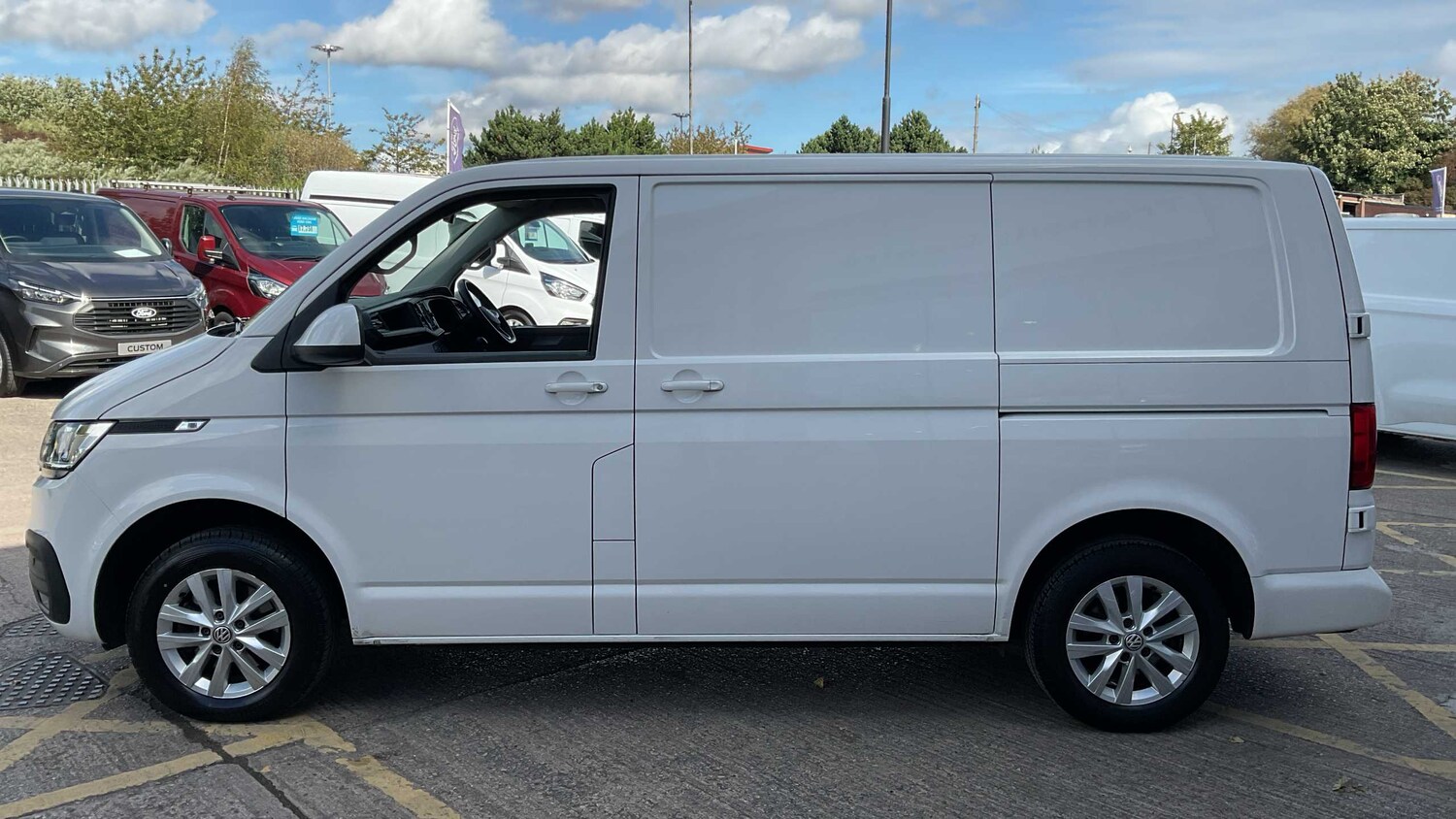 Used Volkswagen Transporter 2023 for sale - 75661346: Photo 6