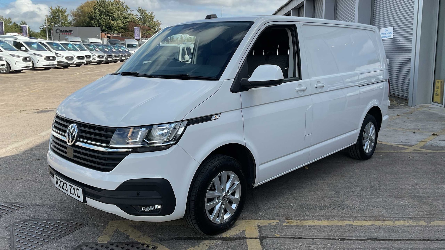 Used Volkswagen Transporter 2023 for sale - 75661346: Photo 7