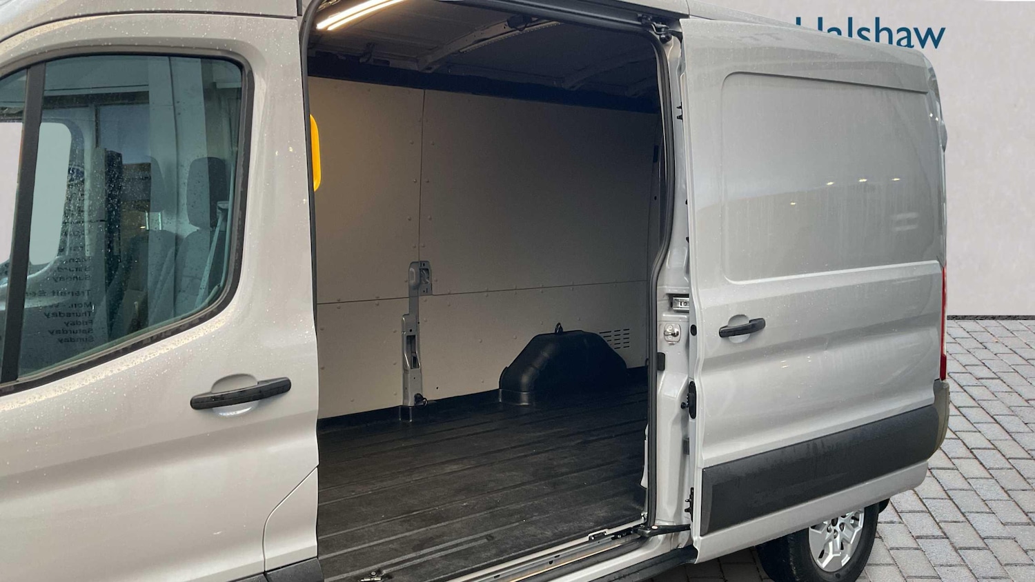 Used Ford Transit 2024 for sale - 77147290: Photo 17