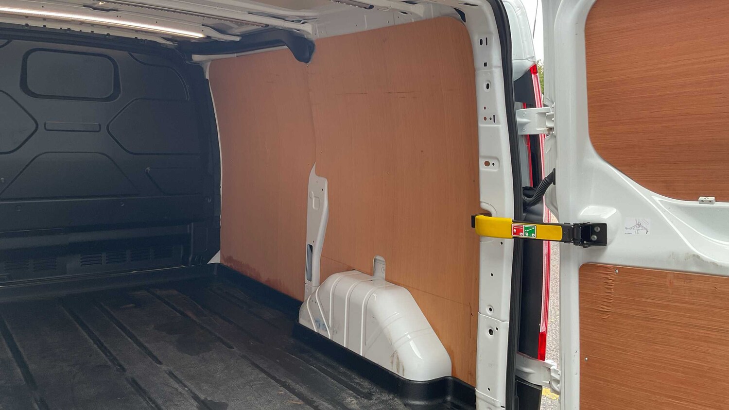 Used Ford Transit Custom 2022 for sale - 75661276: Photo 31