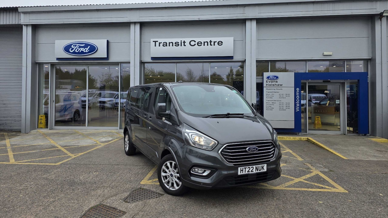 Used Ford Tourneo Custom 2022 for sale - 76272220: Photo 1