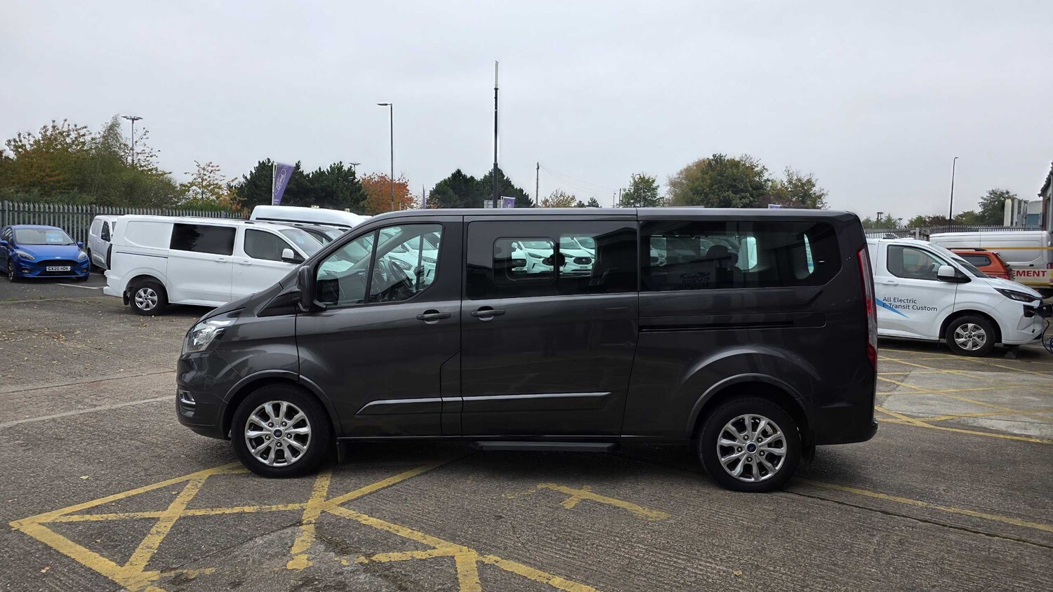 Used Ford Tourneo Custom 2022 for sale - 76272220: Photo 4