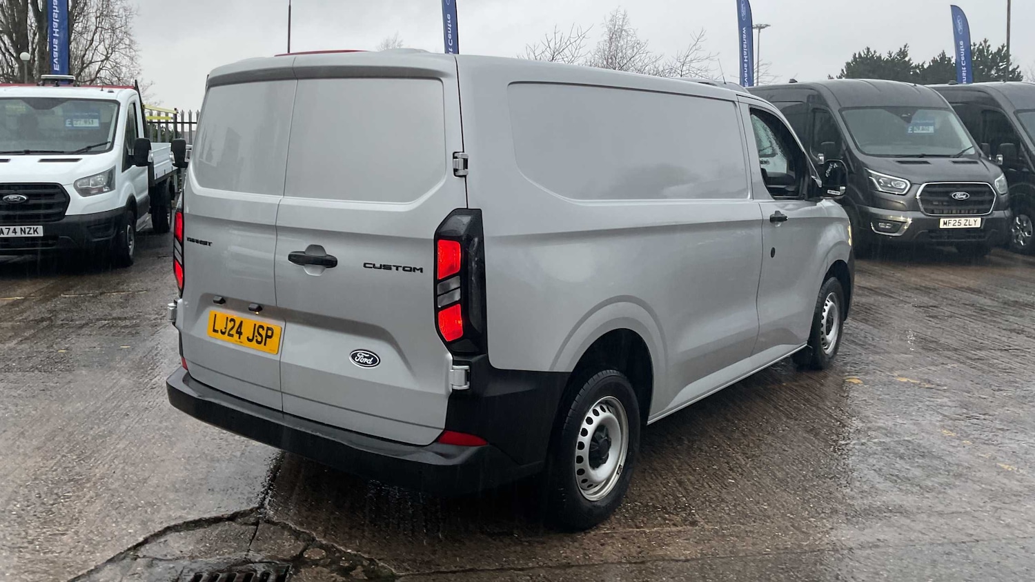 Used Ford Transit Custom 2024 for sale - 77540607: Photo 3