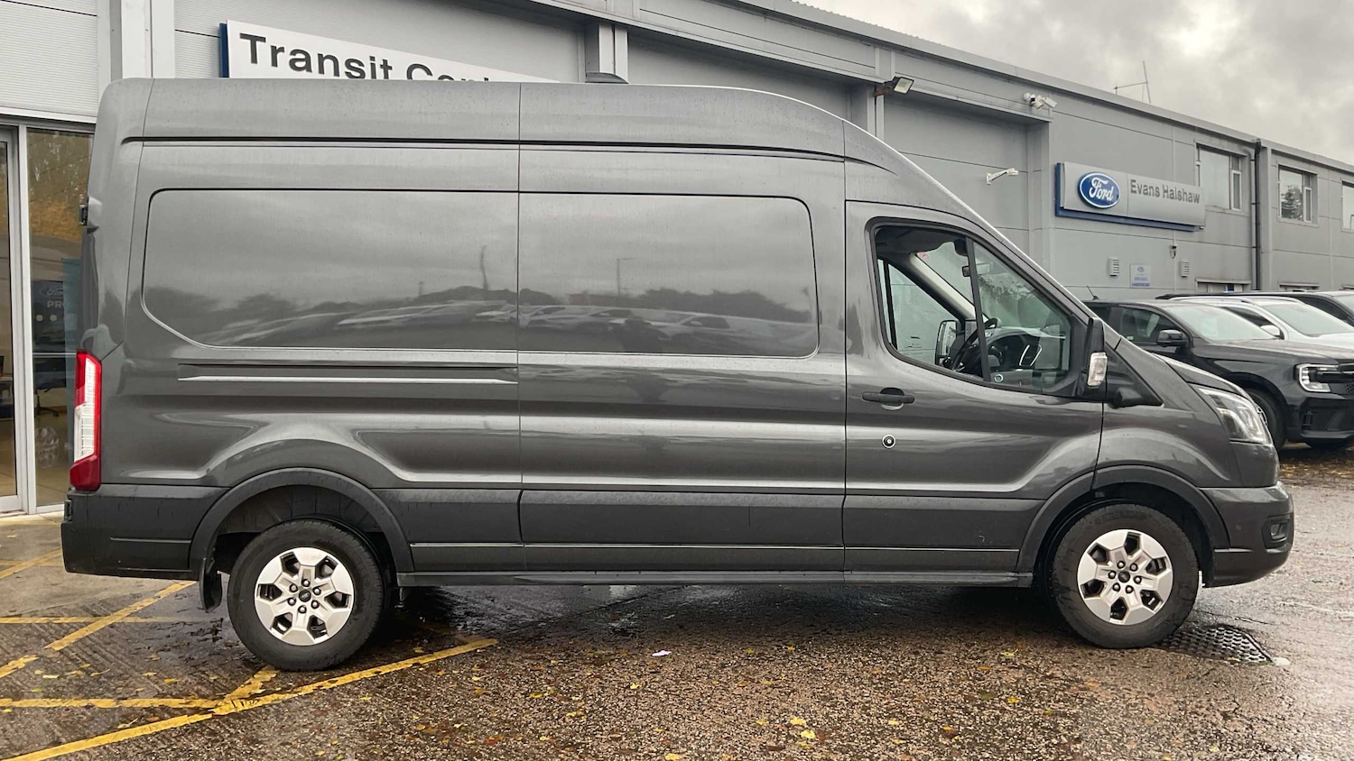 Used Ford Transit 2025 for sale - 76475892: Photo 2