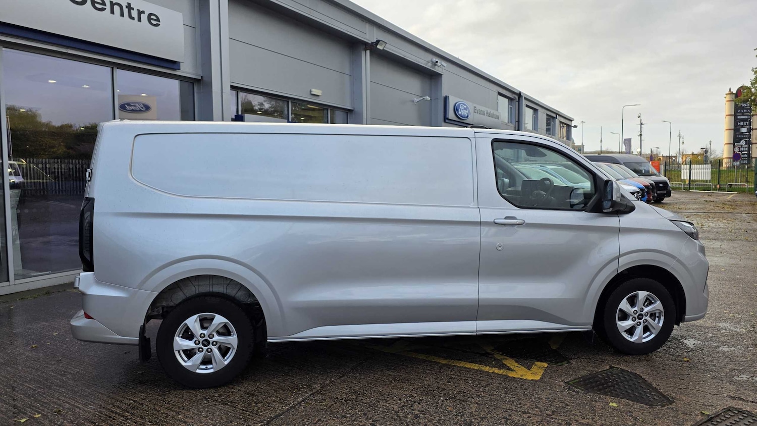 Used Ford Transit Custom 2024 for sale - 76401382: Photo 7