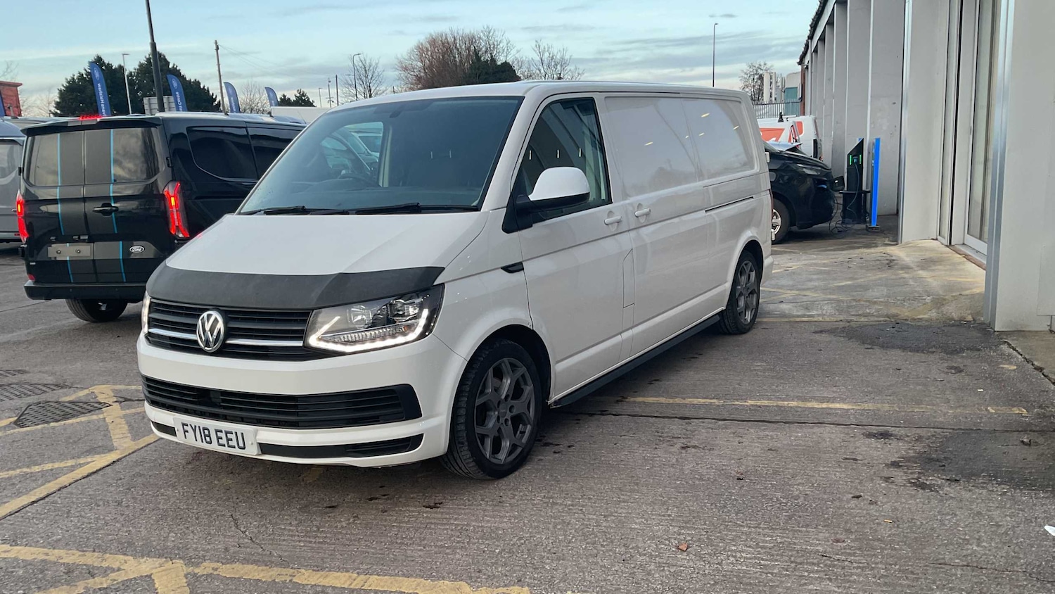 Used Volkswagen Transporter 2018 for sale - 77601375: Photo 3
