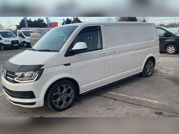 Used Volkswagen Transporter 2018 for sale - 77601375: Photo