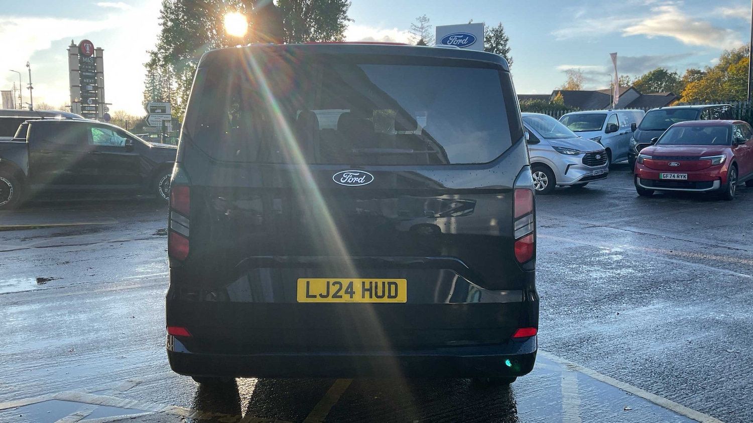 Used Ford Tourneo Custom 2024 for sale - 76373790: Photo 3