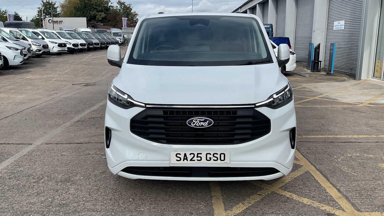 Used Ford Transit Custom 2025 for sale - 76661918: Photo 4