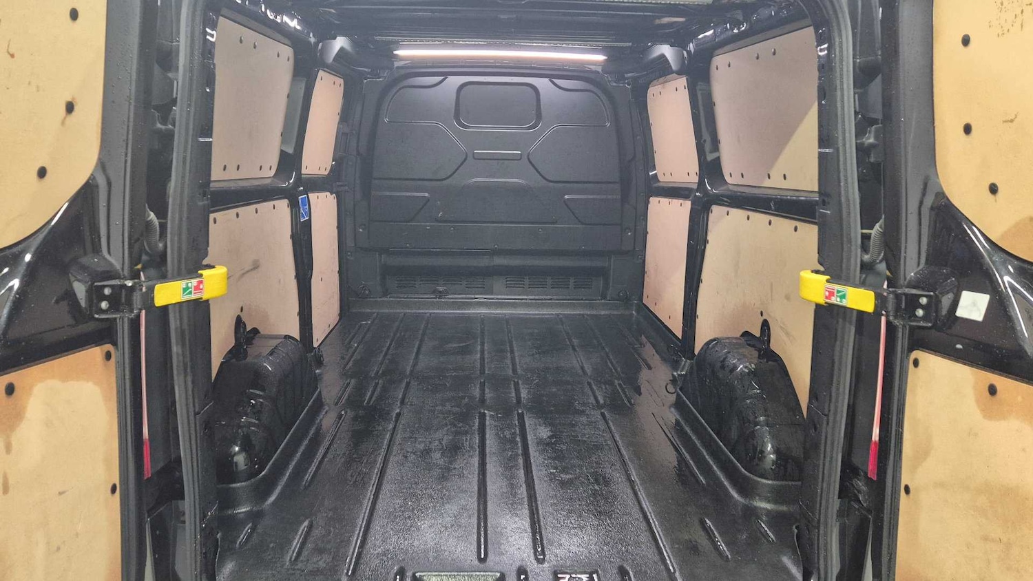 Used Ford Transit Custom 2023 for sale - 76610569: Photo 13