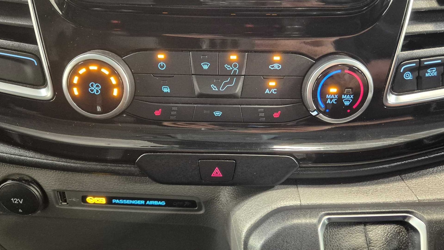 Used Ford Transit Custom 2023 for sale - 76610569: Photo 25