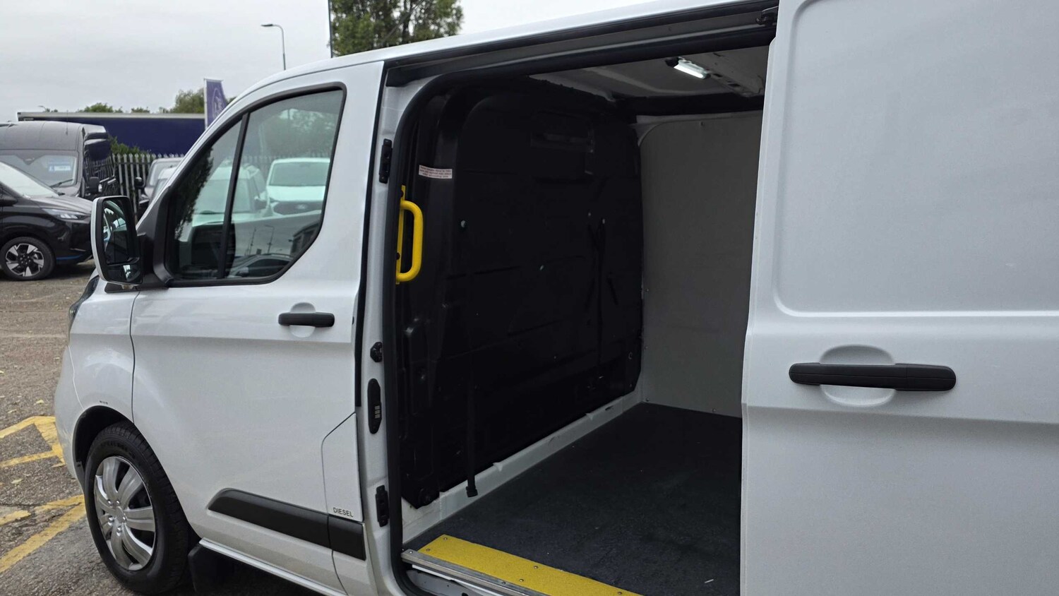 Used Ford Transit Custom 2022 for sale - 75566461: Photo 31