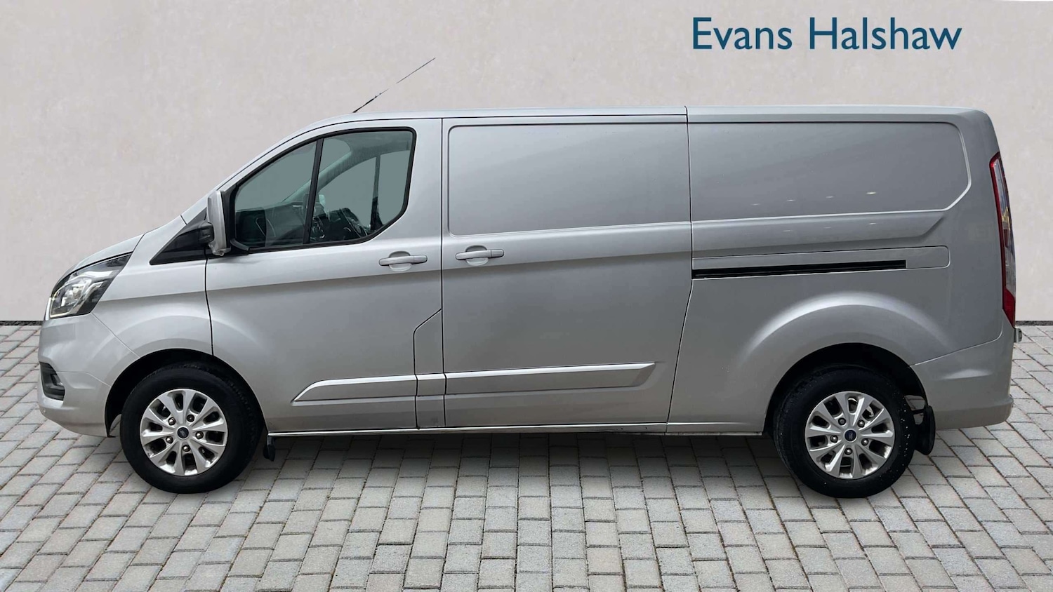Used Ford Transit Custom 2023 for sale - 77861355: Photo 4