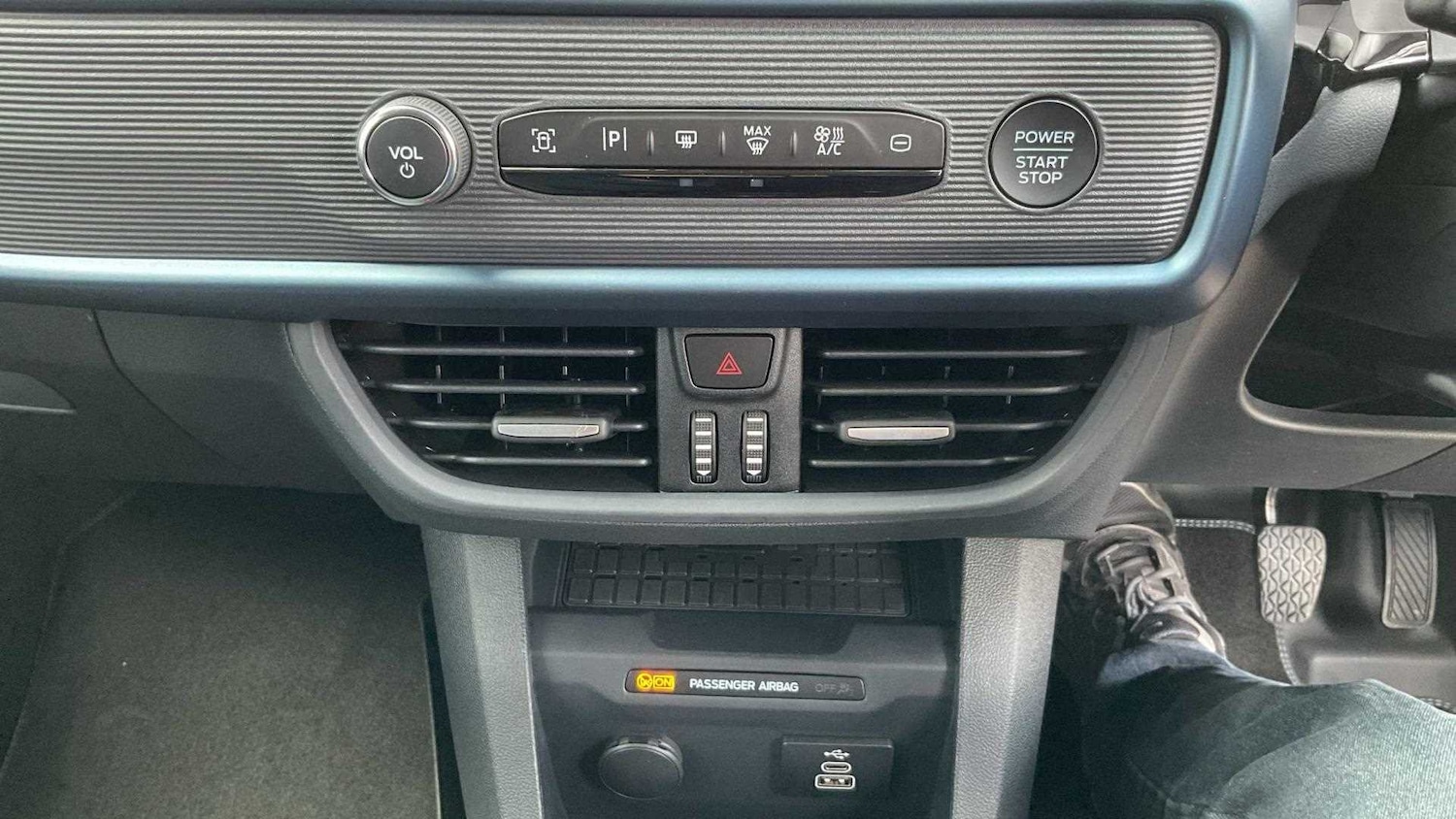 Vehicle 29