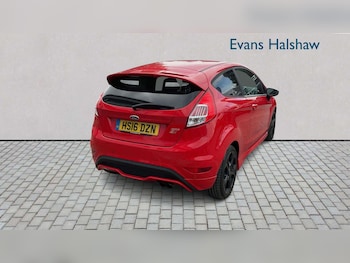 Used Ford Fiesta 2016 for sale - 79376931: Photo