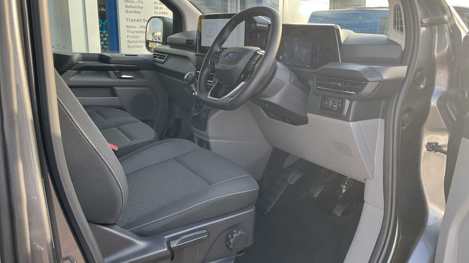 Used Ford Transit Custom 2024 for sale - 78104505: Photo 8