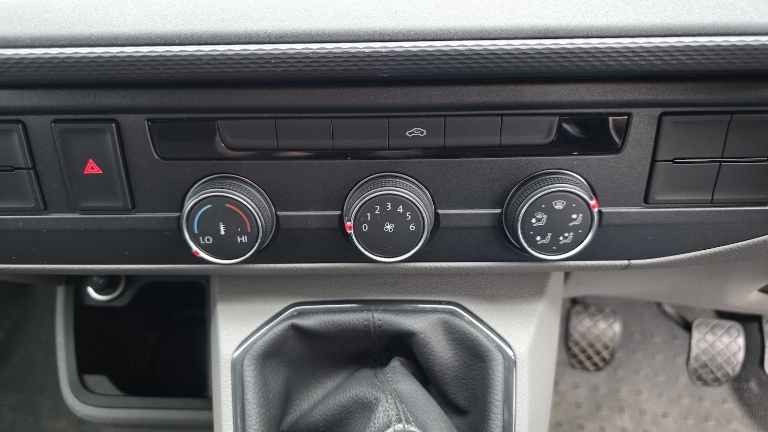 Used Volkswagen Transporter 2022 for sale - 77472592: Photo 18