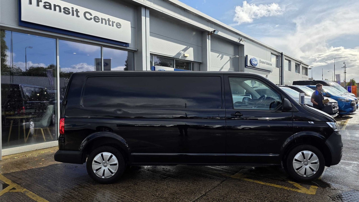 Used Volkswagen Transporter 2022 for sale - 77472592: Photo 7