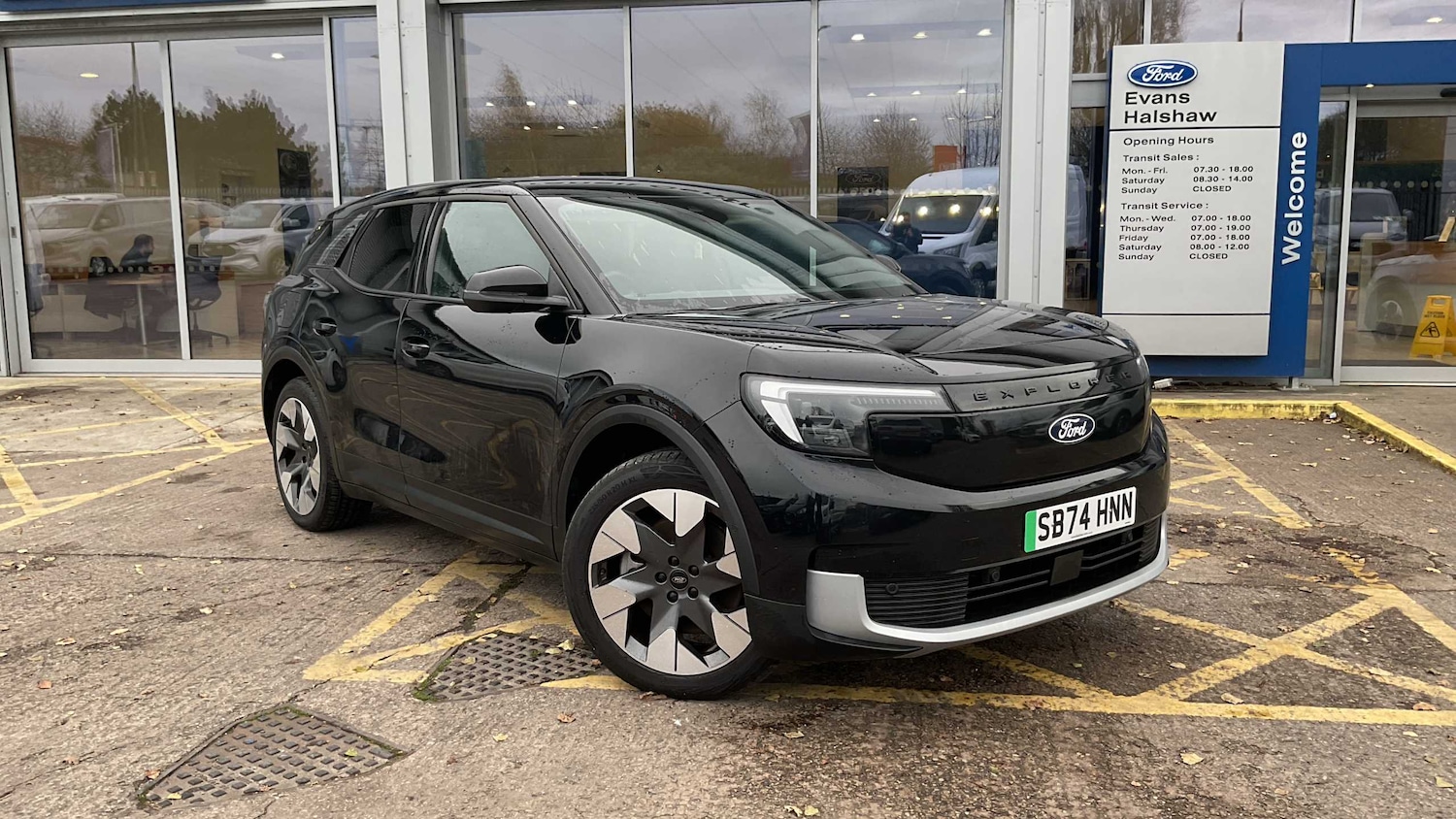 Used Ford Explorer 2024 for sale - 76718272: Photo 1