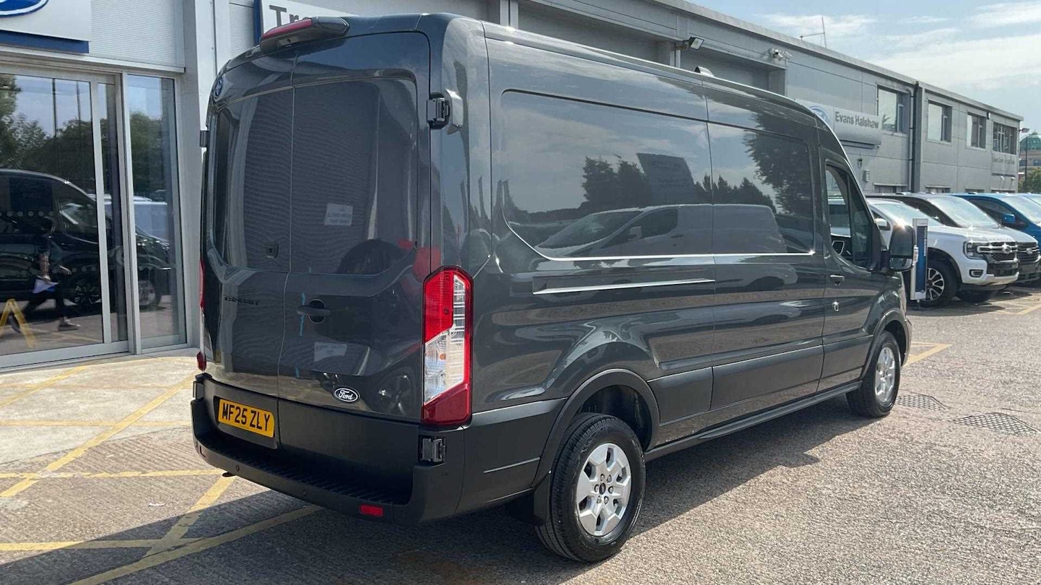 Used Ford Transit 2025 for sale - 77282051: Photo 9