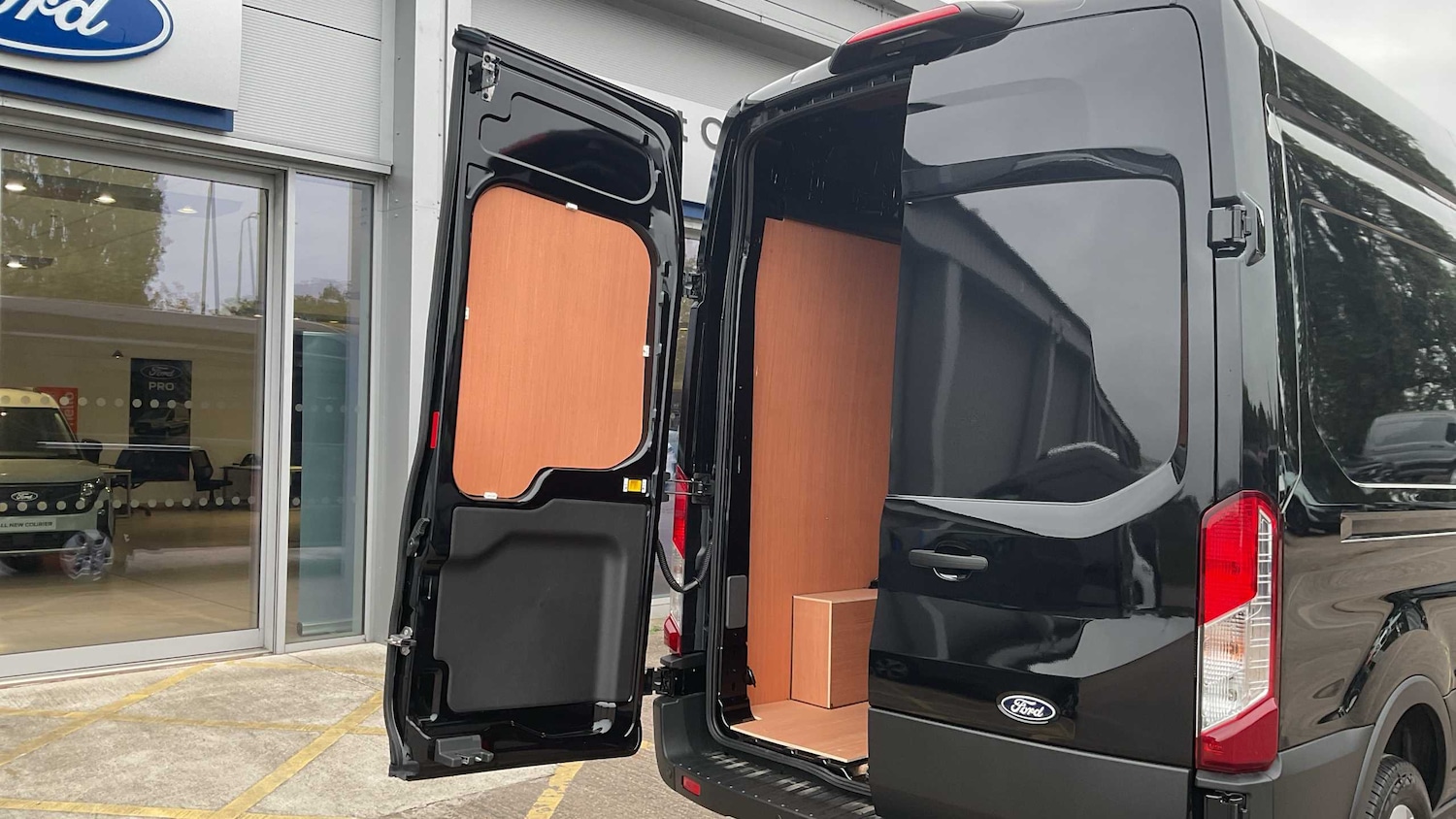 Used Ford Transit 2025 for sale - 76192029: Photo 28