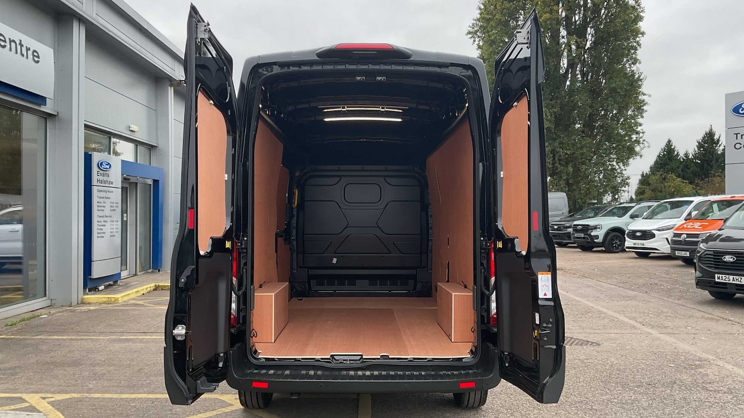 Used Ford Transit 2025 for sale - 76192029: Photo 29
