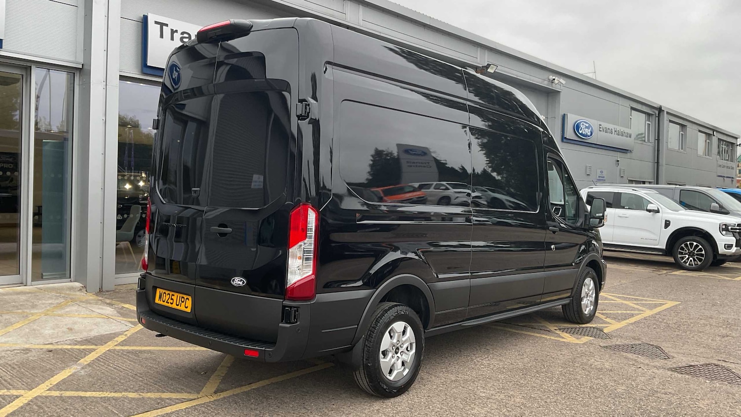 Used Ford Transit 2025 for sale - 76192029: Photo 4