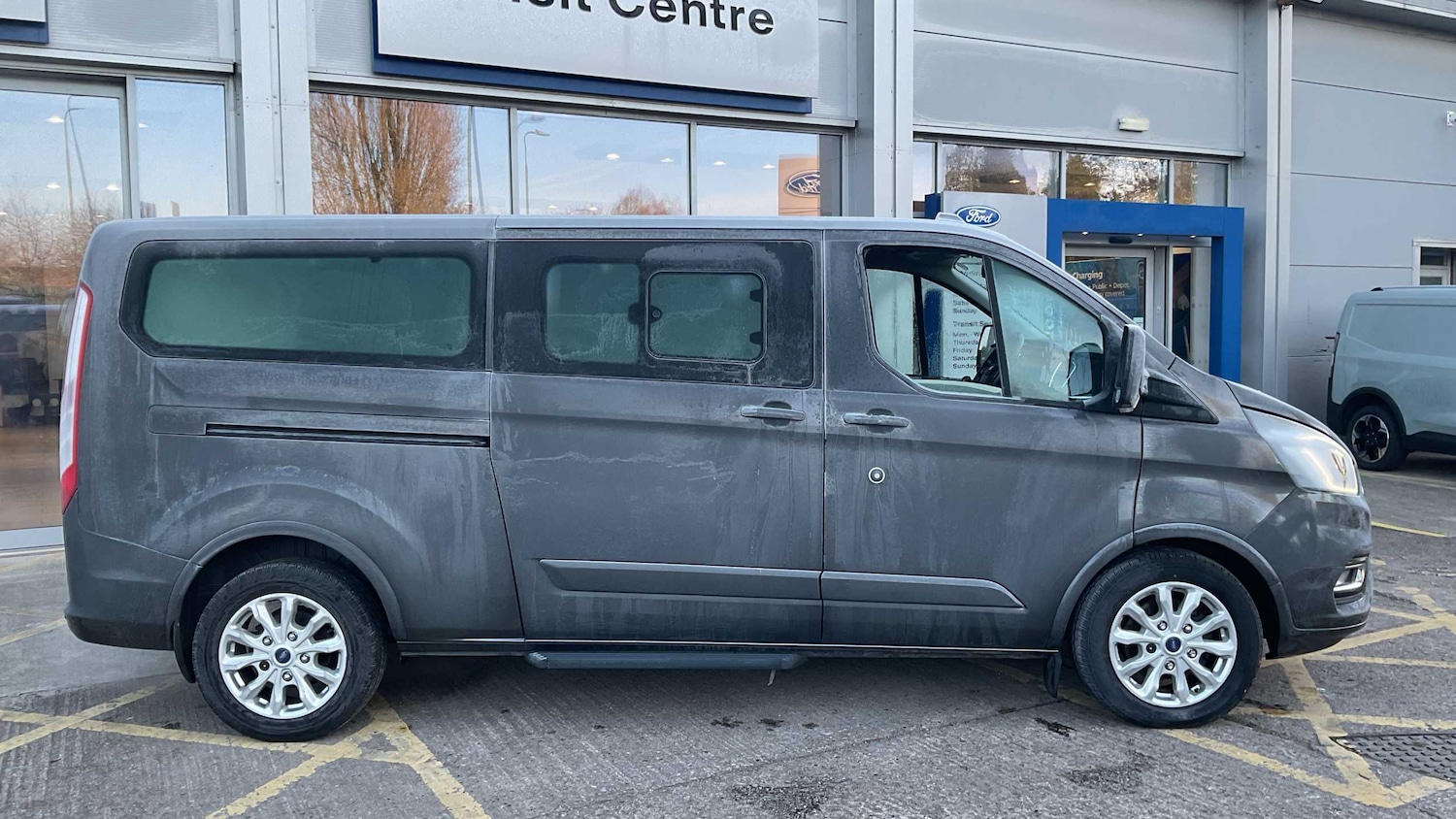 Used Ford Tourneo Custom 2022 for sale - 76661729: Photo 2