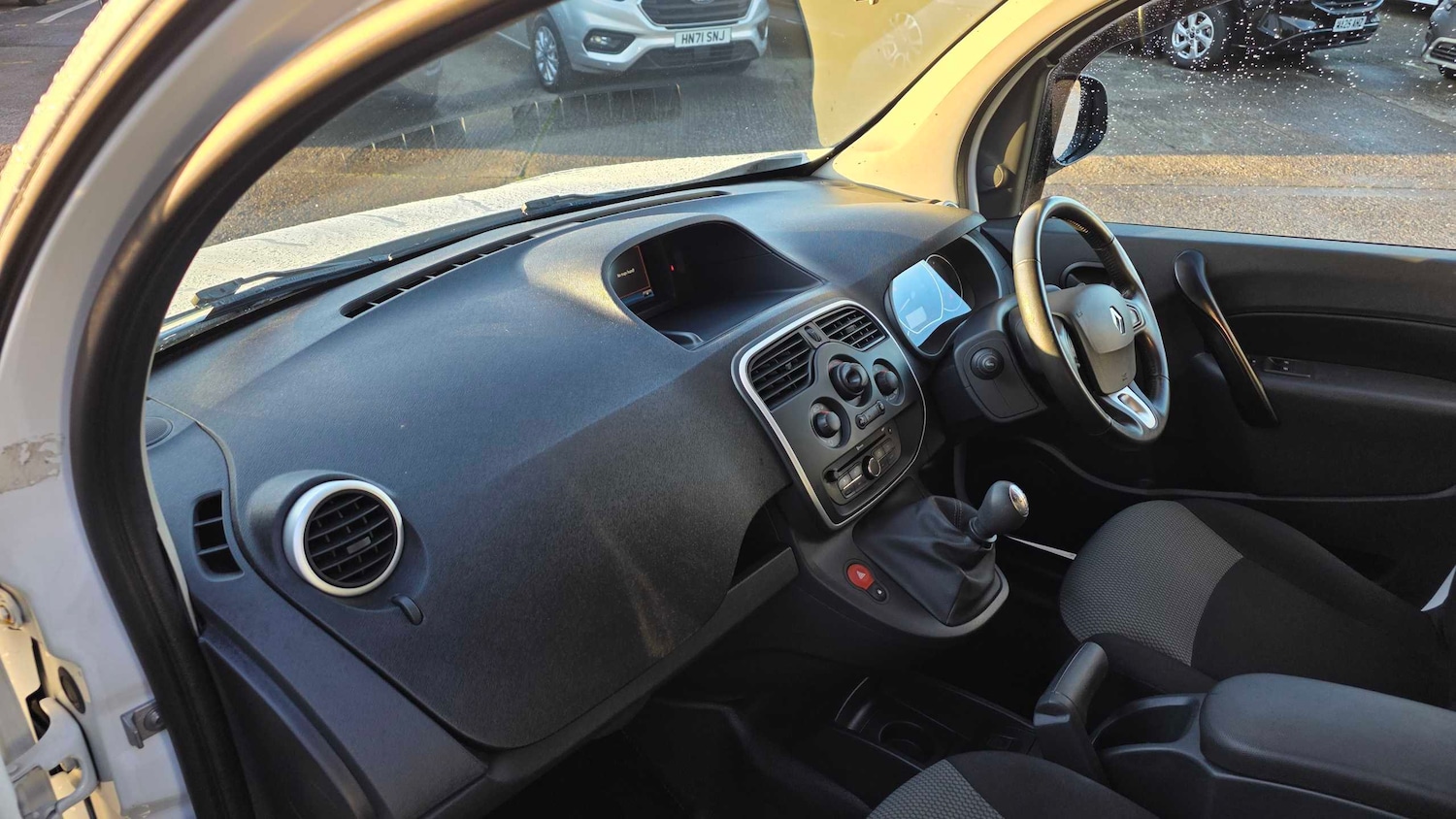 Used Renault Kangoo 2020 for sale - 76967845: Photo 17