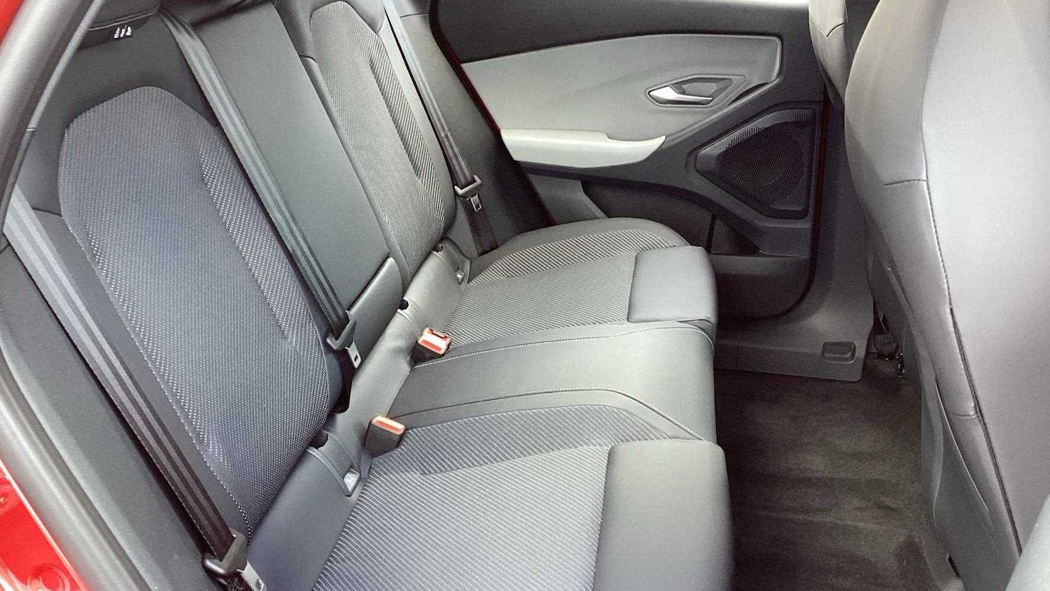 Used Ford Explorer 2024 for sale - 76692097: Photo 17