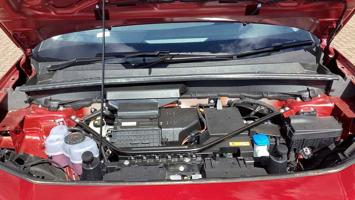 Used Ford Explorer 2024 for sale - 76692097: Photo 5