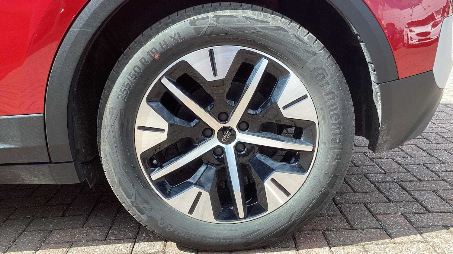 Used Ford Explorer 2024 for sale - 76692097: Photo 8