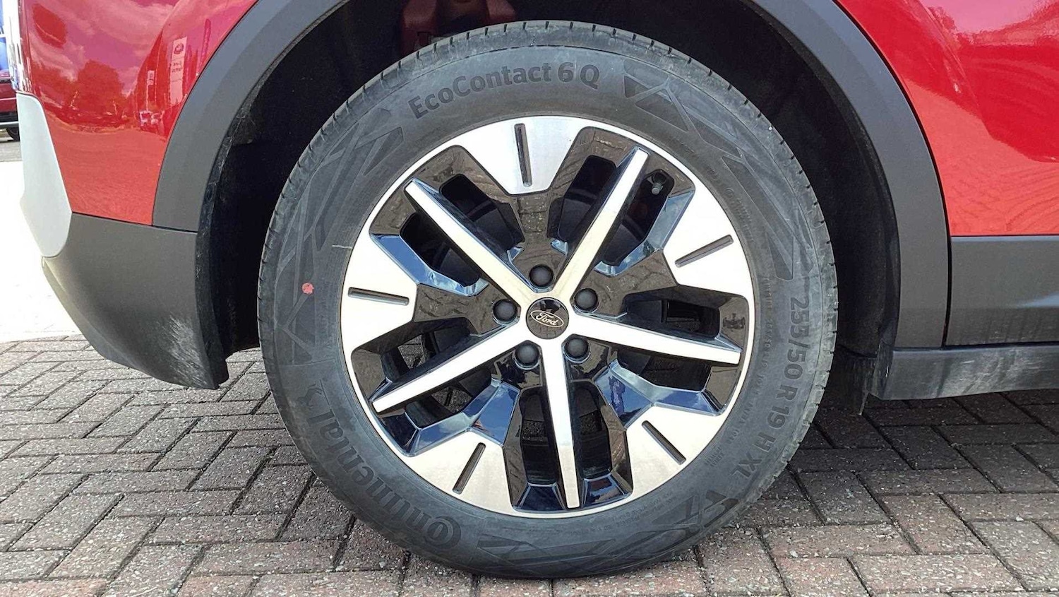 Used Ford Explorer 2024 for sale - 76692097: Photo 9