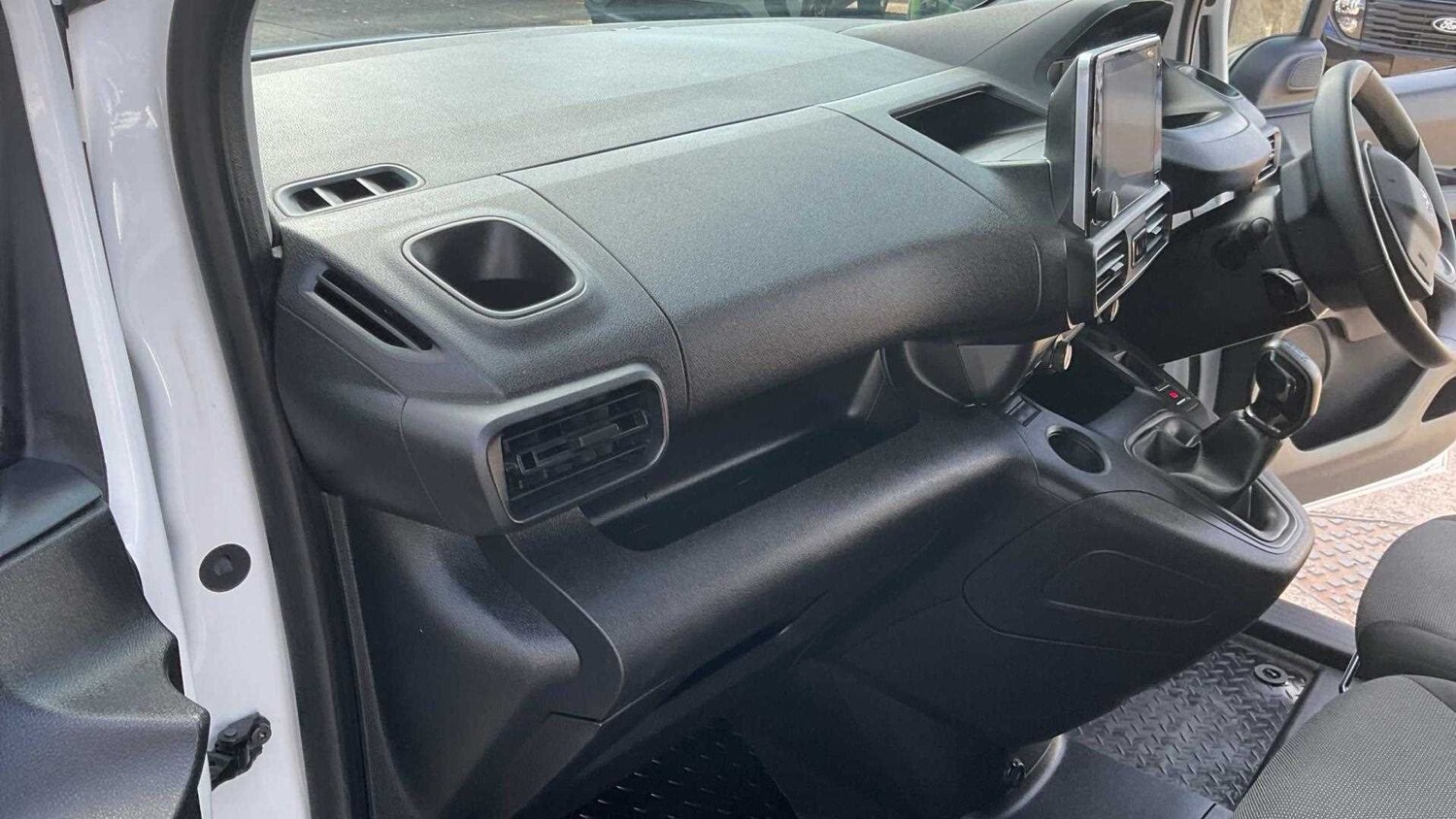 Vehicle 28
