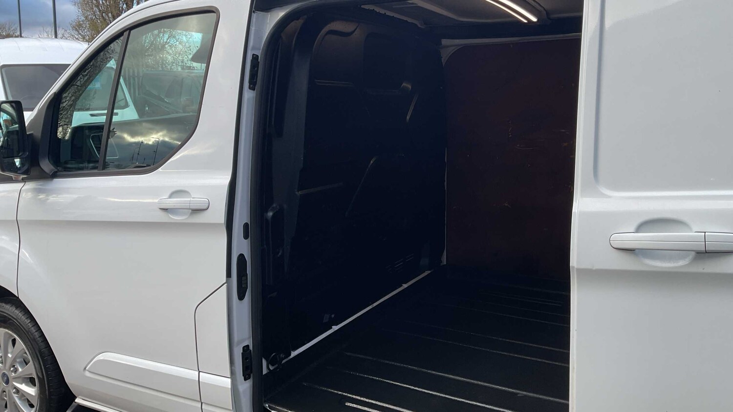 Used Ford Transit Custom 2022 for sale - 76564332: Photo 19