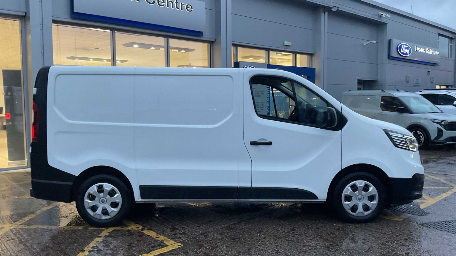 Used Renault Trafic 2022 for sale - 76587705: Photo 2