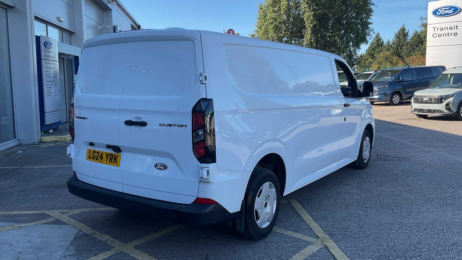 Used Ford Transit Custom 2024 for sale - 76045073: Photo 3