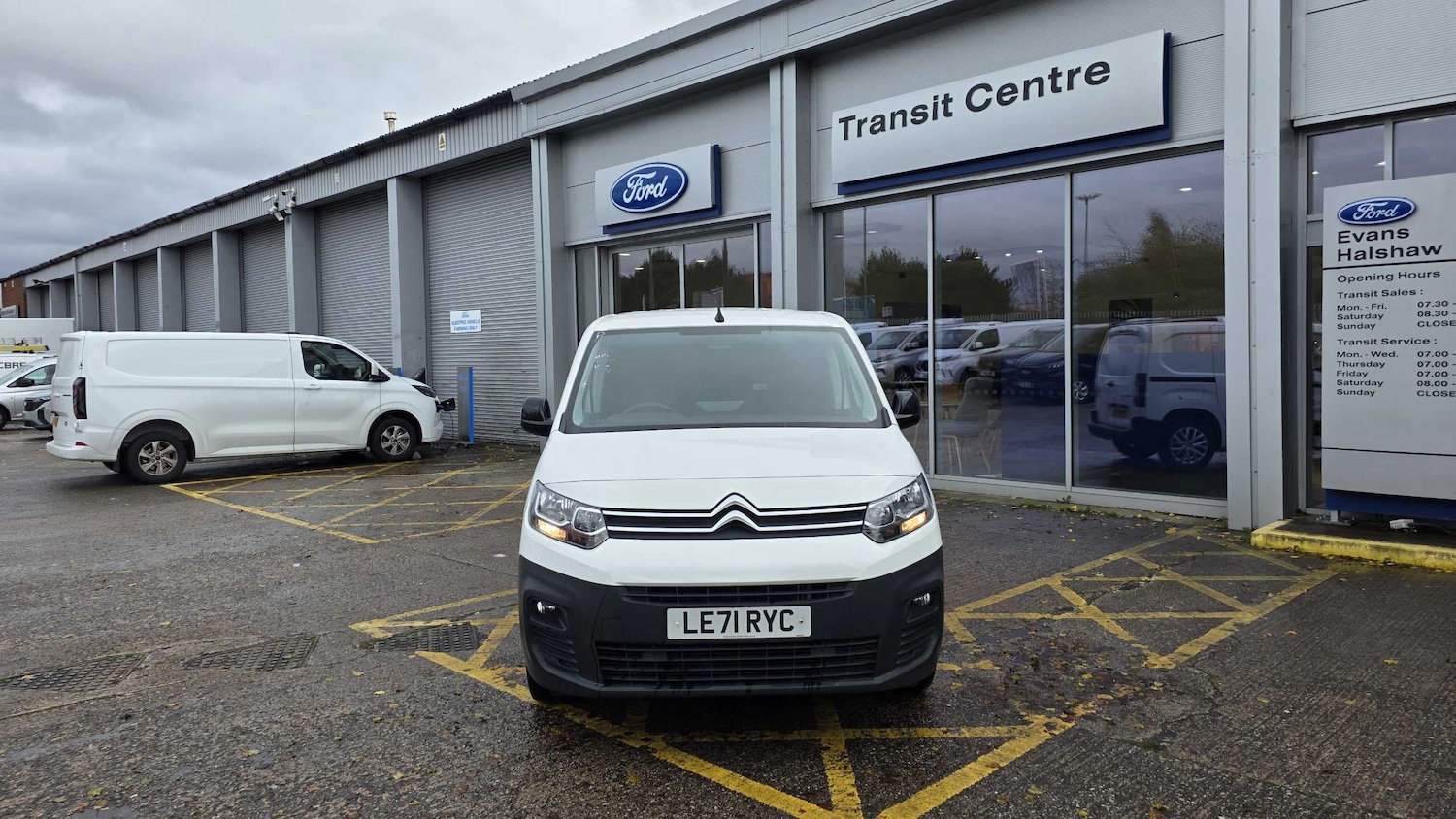 Used Citroen Berlingo 2022 for sale - 76475974: Photo 2