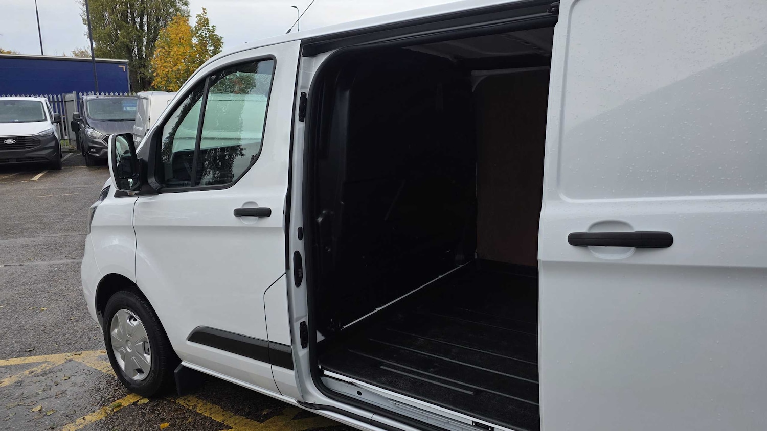 Used Ford Transit Custom 2023 for sale - 77076604: Photo 32