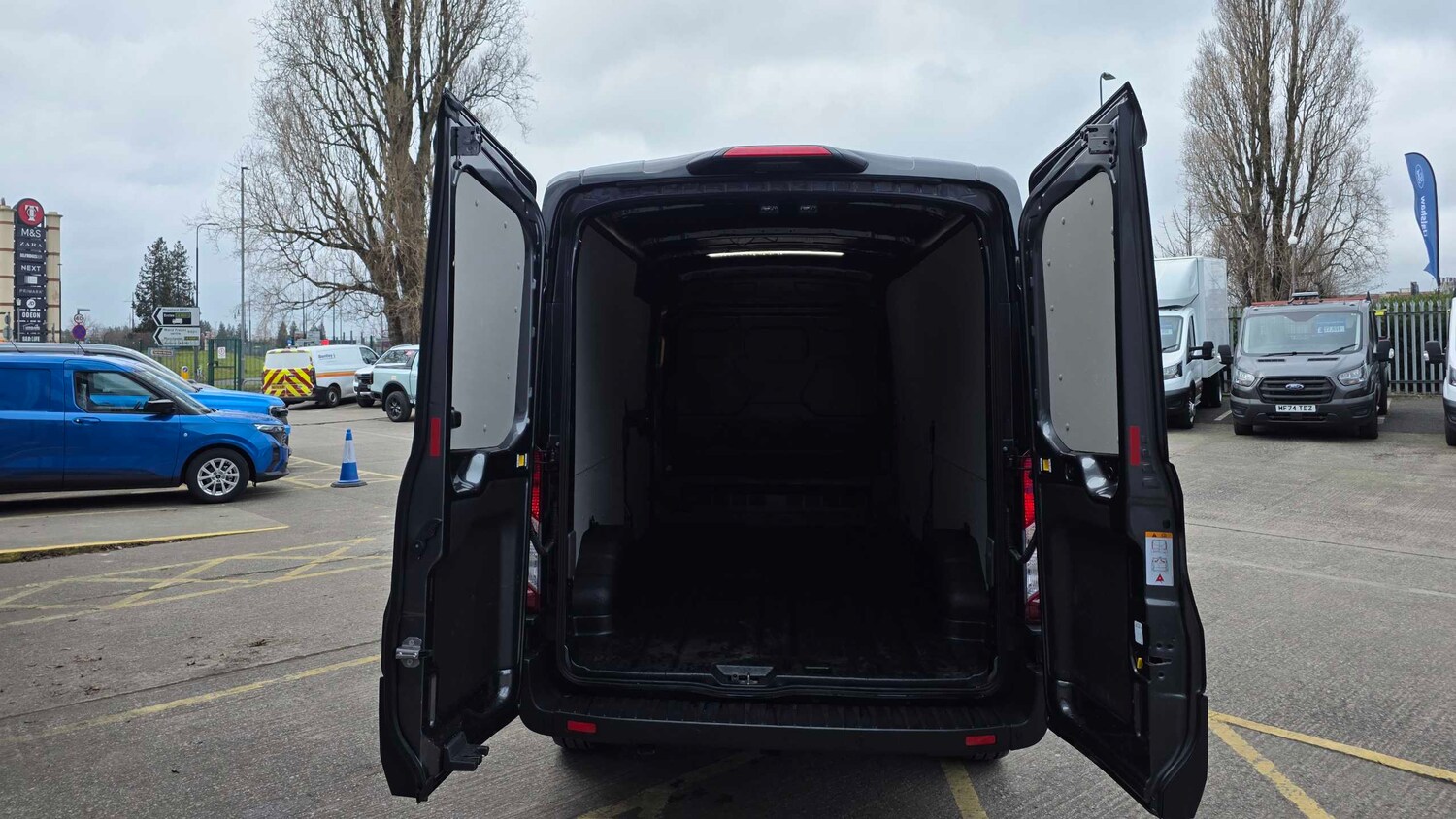 Used Ford Transit 2024 for sale - 77348082: Photo 14