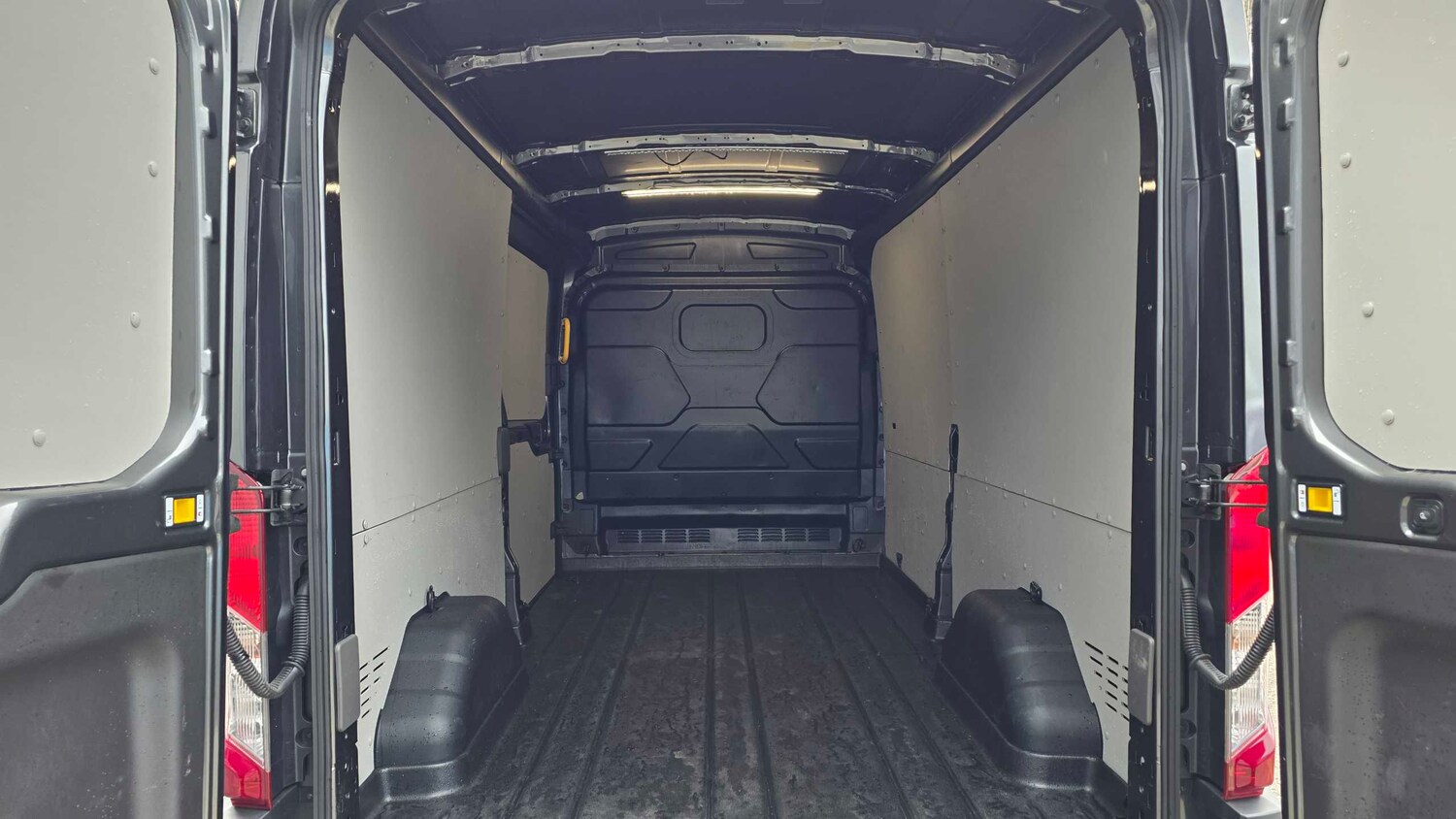 Used Ford Transit 2024 for sale - 77348082: Photo 15